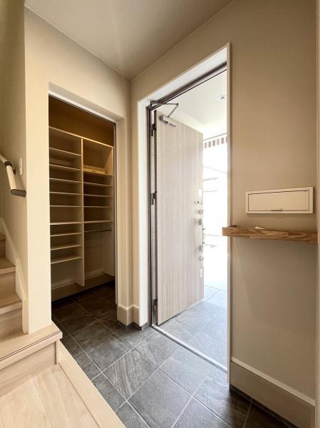 東区中野山5丁目　建売住宅 玄関 