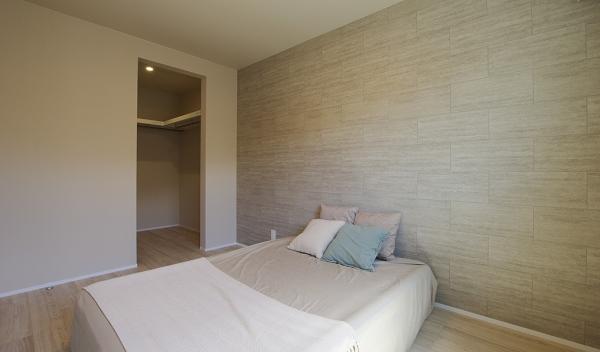 東区中野山5丁目　建売住宅 洋室