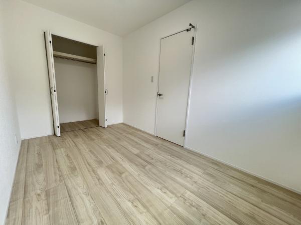 東区中野山5丁目　建売住宅 洋室