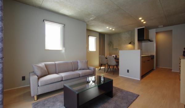 中央区長潟1丁目　建売住宅 リビング 