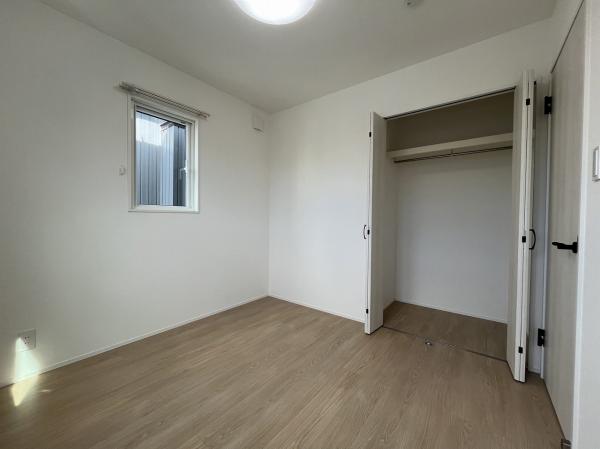 中央区長潟1丁目　建売住宅 洋室