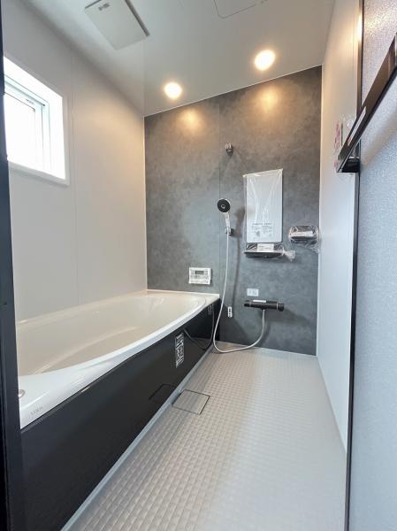 中央区長潟1丁目　建売住宅 浴室 