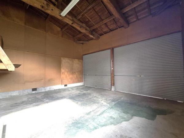 燕市杉柳 駐車場 