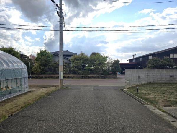 燕市杉柳 前面道路含む現地写真 