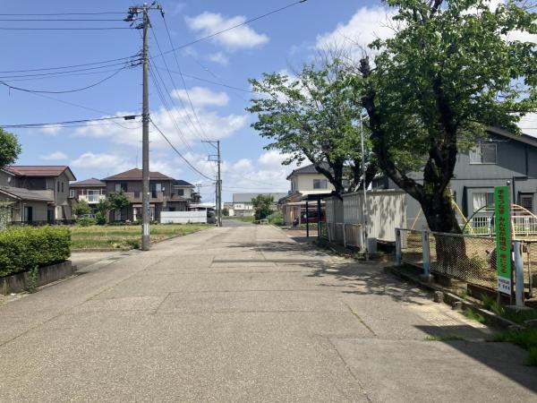 燕市下諏訪 前面道路含む現地写真 