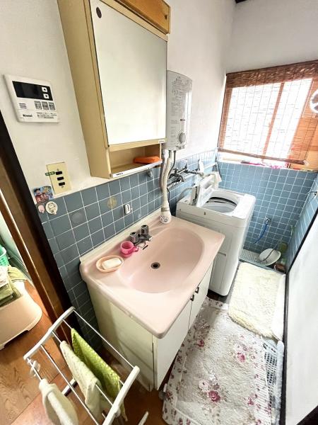 三条市西四日町1丁目 脱衣場