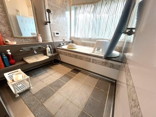 三条市西四日町1丁目 浴室 