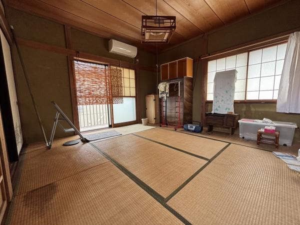 柏崎市米山台3丁目 和室