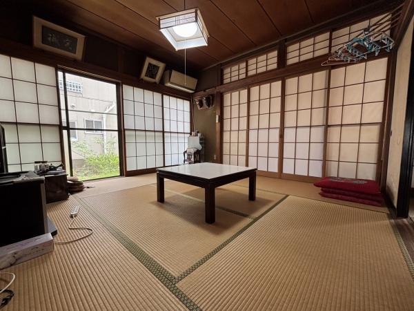 柏崎市米山台3丁目 和室
