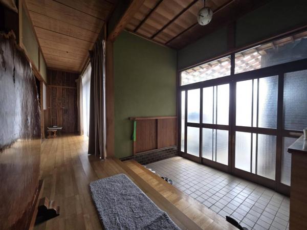 中古戸建 三条市桜木町 JR信越本線三条駅 400万円