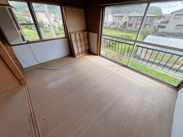 三条市中新 洋室