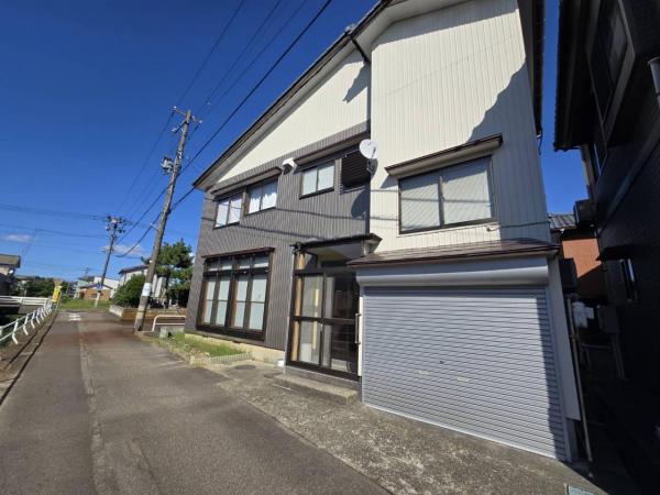 中古戸建 三条市西四日町３丁目 JR弥彦線北三条駅 600万円