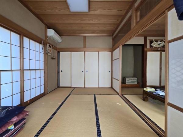 三条市西四日町3丁目 洋室