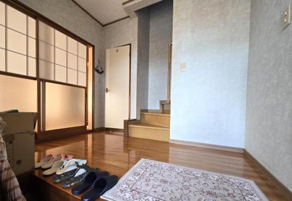 三条市西四日町3丁目 玄関 