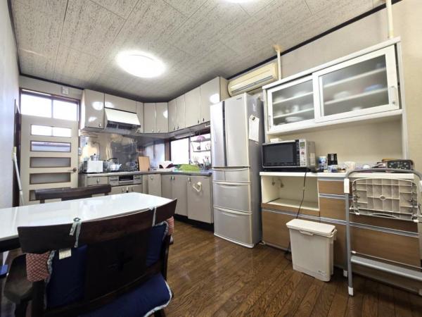 三条市西四日町3丁目 