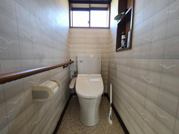 三条市西四日町3丁目 トイレ 