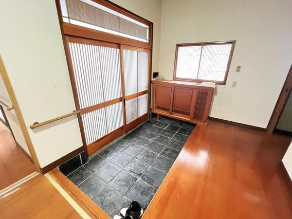 加茂市若宮町1丁目 玄関 