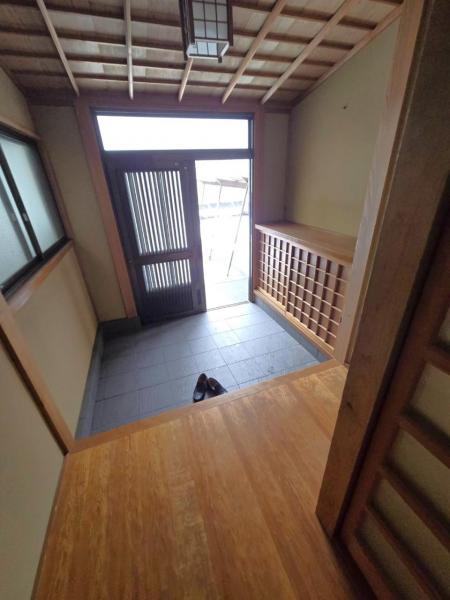 加茂市五番町 玄関 