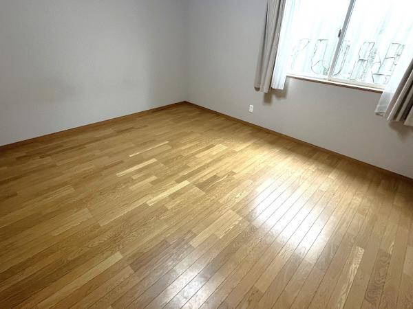 三条市石上3丁目 洋室