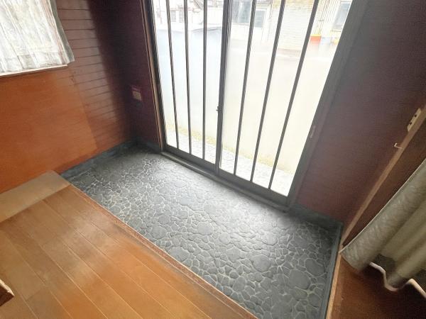 三条市石上3丁目 玄関 