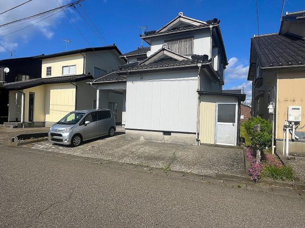 三条市猪子場新田 駐車場 