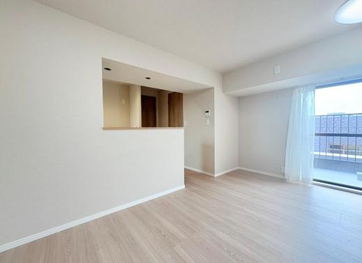 ライオンズマンション東白壁 リビング 