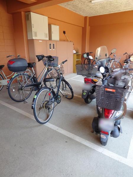 ライオンズマンション甚目寺 駐輪場