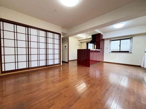 グリーンヒル高砂町 リビング 