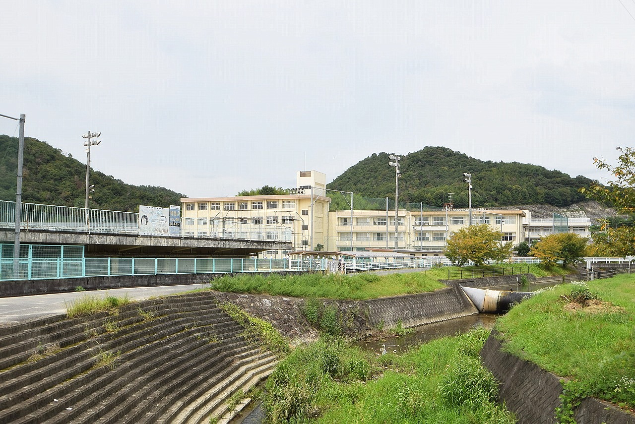 岡山市立香和中学校