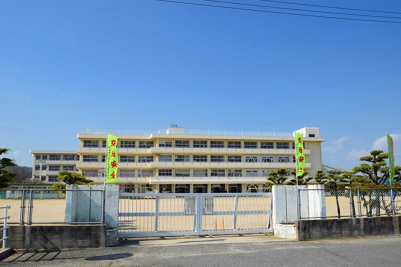 岡山市立旭操小学校