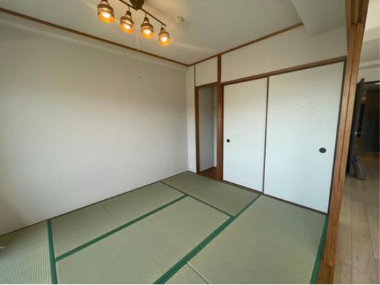 中古マンション 岡山市中区徳吉町１丁目 岡山電軌東山本線東山駅 1,748万円