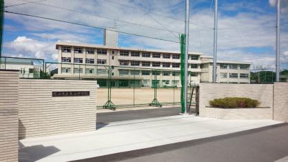 岡山市立東山中学校