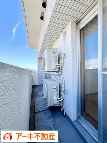 ローレルコートアネスト医大前 バルコニー 
