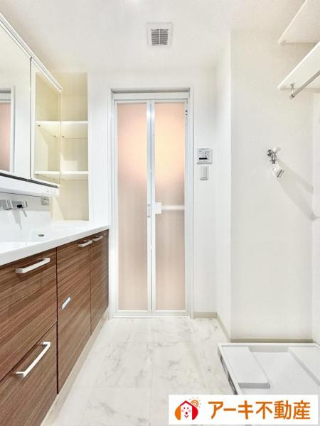 ローレルコートアネスト医大前 和室