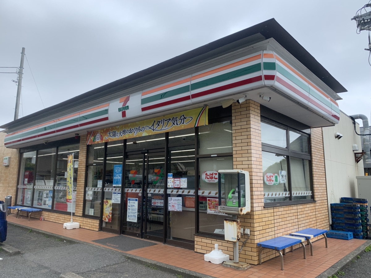セブンイレブン白浜滝口店