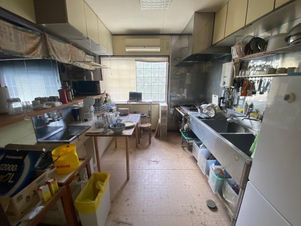 館山市犬石　平砂浦海岸まで歩いて6分、海近くのサーフィン拠点として キッチン 