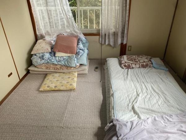 館山市犬石　平砂浦海岸まで歩いて6分、海近くのサーフィン拠点として 和室