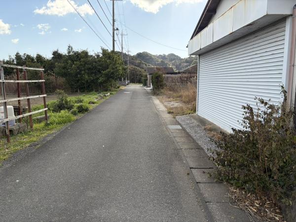 土地 館山市下真倉151-1 JR内房線館山駅 500万円