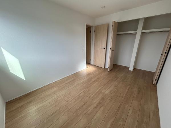 館山市館山　新築戸建　2号棟 洋室