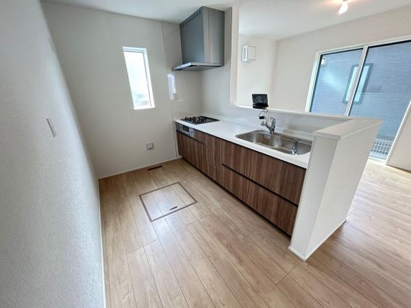 館山市館山　新築戸建　2号棟 キッチン 