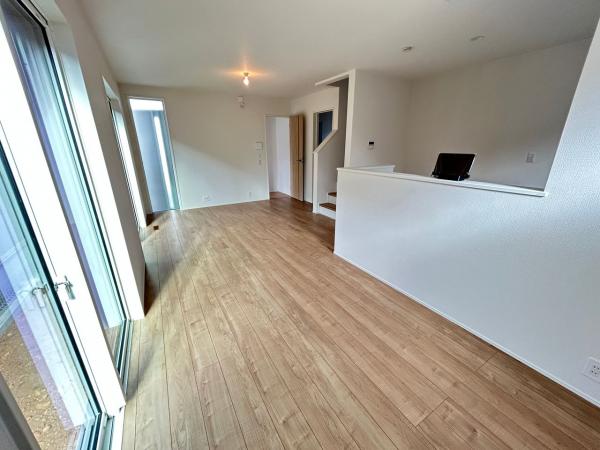 館山市館山　新築戸建　2号棟 リビングダイニング