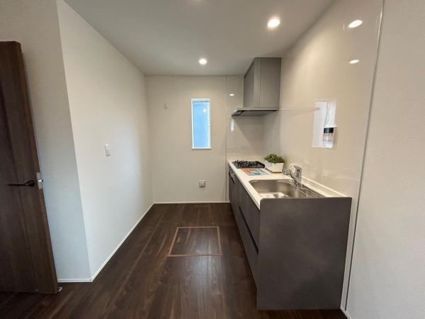 館山市館山　新築戸建　4号棟　ロフト付き平家住宅 キッチン 