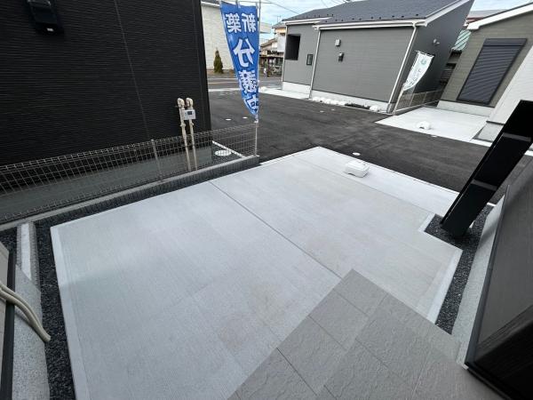 館山市館山　新築戸建　4号棟　ロフト付き平家住宅 駐車場 