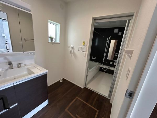 館山市館山　新築戸建　4号棟　ロフト付き平家住宅 洗面台・洗面所 