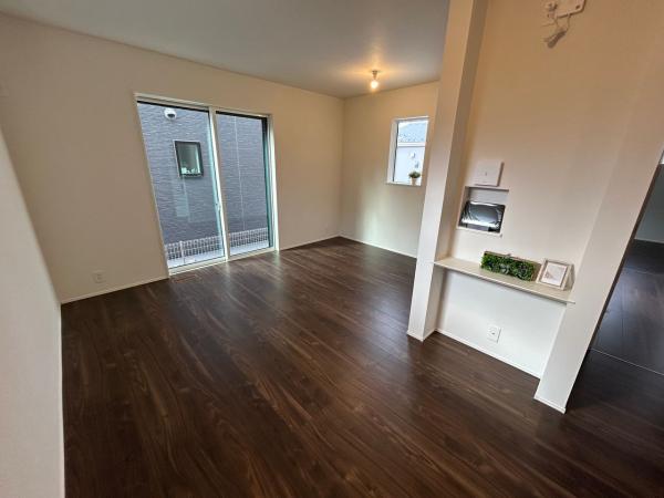 館山市館山　新築戸建　4号棟　ロフト付き平家住宅 リビングダイニング