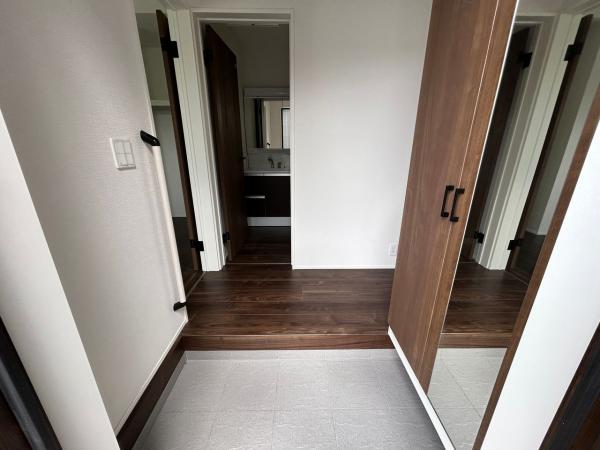 館山市館山　新築戸建　4号棟　ロフト付き平家住宅 玄関 