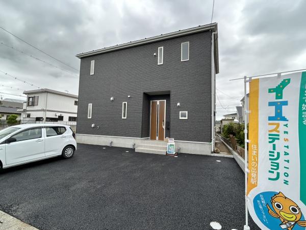 館山市館山　新築戸建　1号棟　1階18帖＋和室4.5帖、駐車場3台分あり 現地外観写真 
