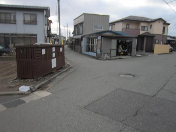 土地 秋田市茨島6丁目 JR羽越本線羽後牛島駅 750万円