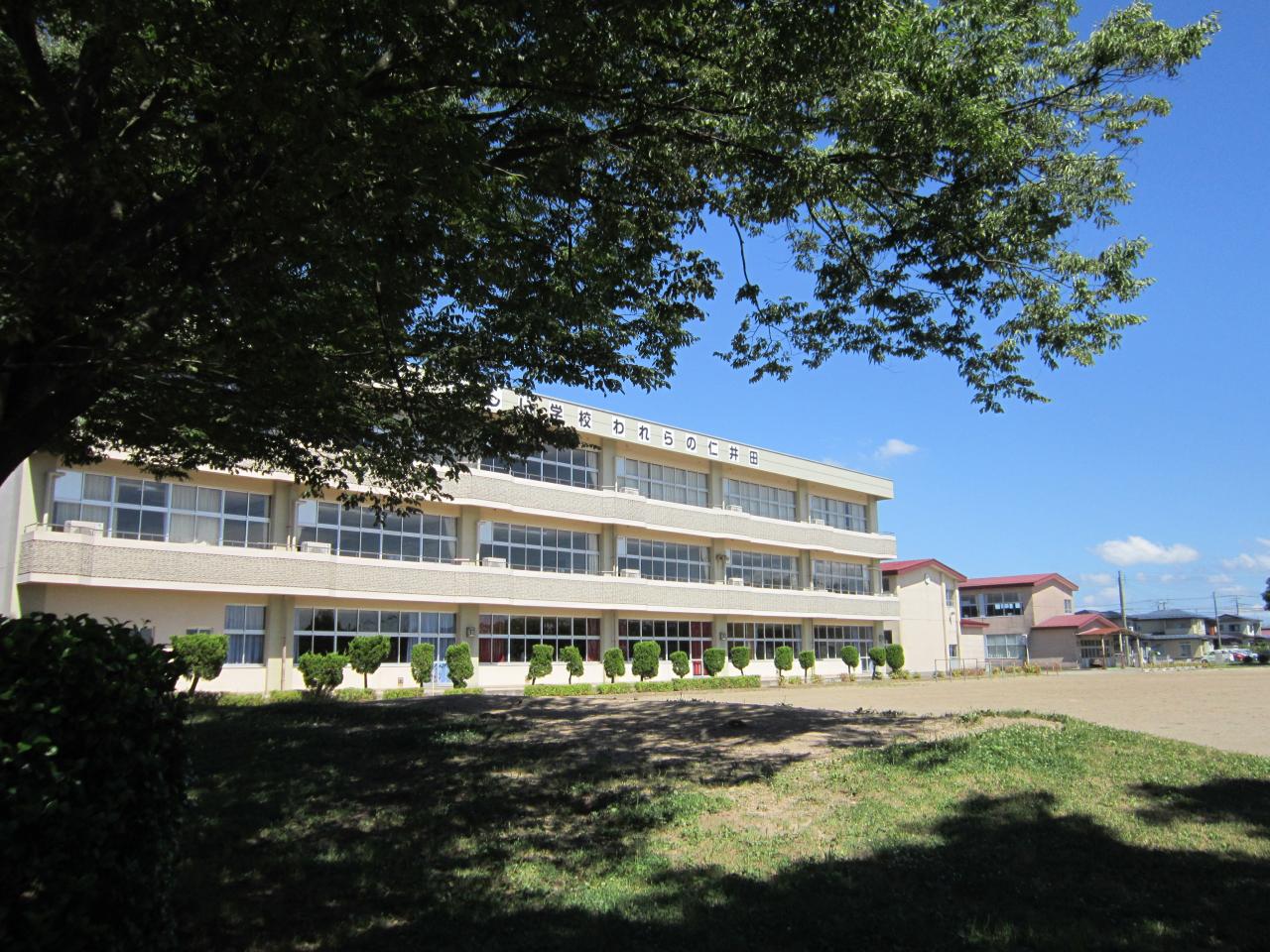 秋田市立仁井田小学校