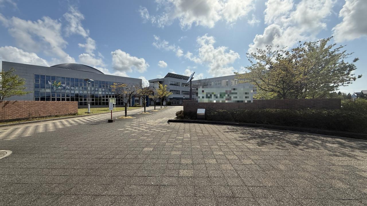 秋田市立御所野学院中学校